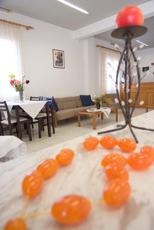 Galini Hotel Метоні Екстер'єр фото